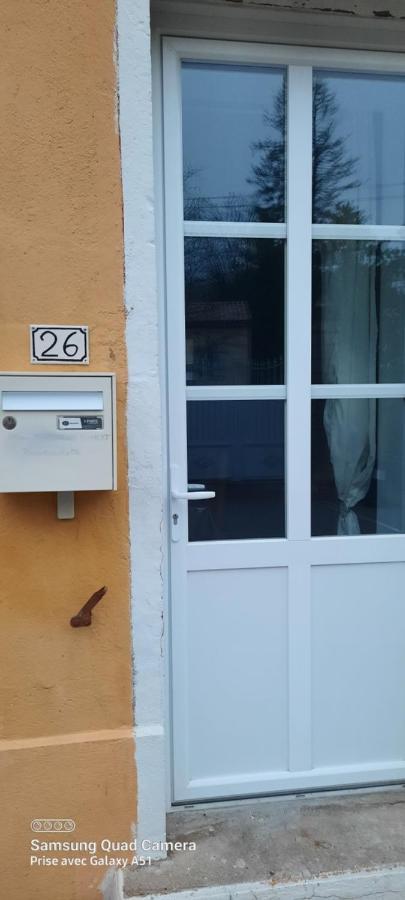 Superbe Appartement De 40M2 Avec Parking Gratuit Sur Place Cuisery ภายนอก รูปภาพ